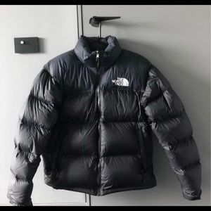 North face jacket, paid $290 never worn